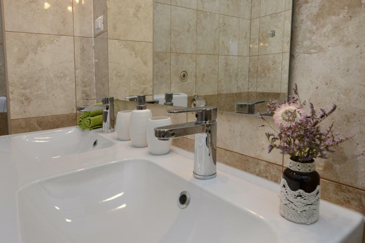 Villa Kontesici 14 Zelena Laguna Экстерьер фото