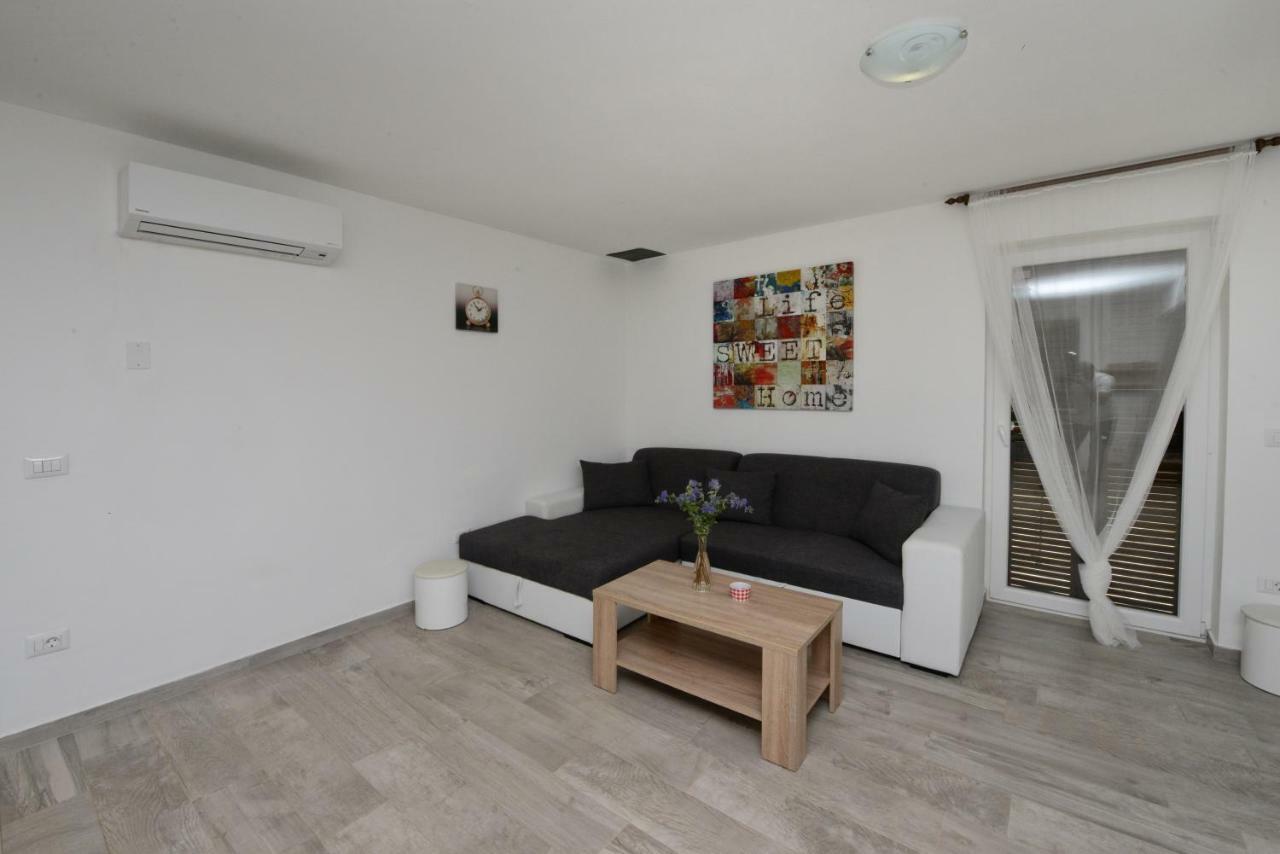 Villa Kontesici 14 Zelena Laguna Экстерьер фото