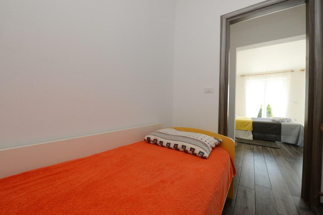 Villa Kontesici 14 Zelena Laguna Экстерьер фото